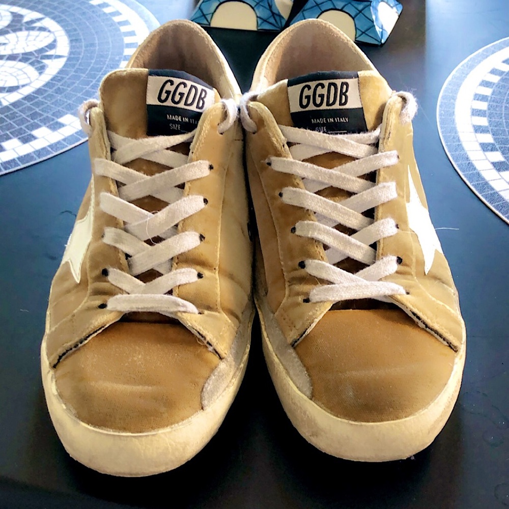 Golden Goose Superstars
